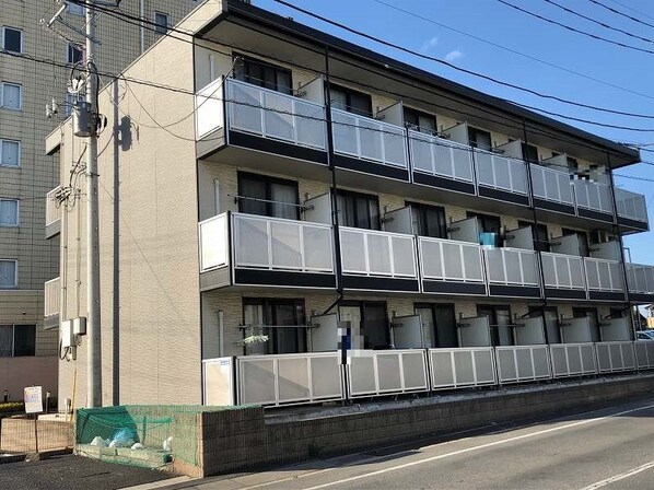 レオパレスシンメイ加須の物件外観写真